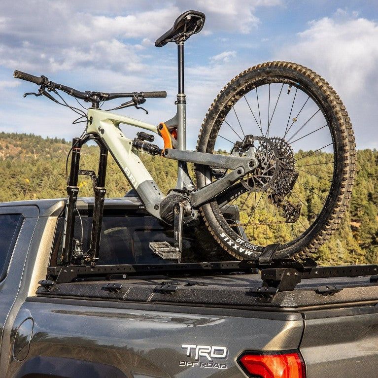 Load image into Gallery viewer, Fork Mount Bike Tray